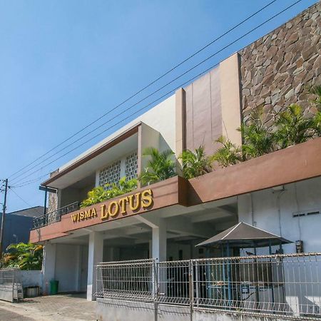 Reddoorz Syariah Near Universitas Jenderal Soedirman Purwokerto Exterior photo